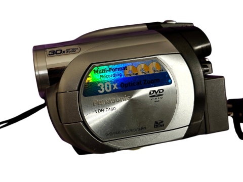 Kamera Panasonic VDR-D160 – Kamera DVD z 30x Zoom Optycznym