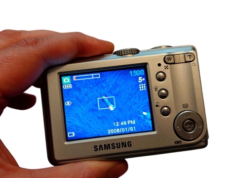 Samsung Digimax S500 – Aparat Cyfrowy 5.1 MP z 2005 Roku | Retro Digital Camera