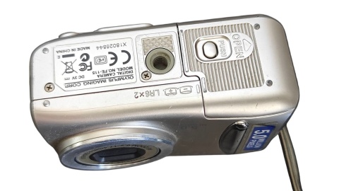 Olympus FE-115 Aparat Cyfrowy 5 MP